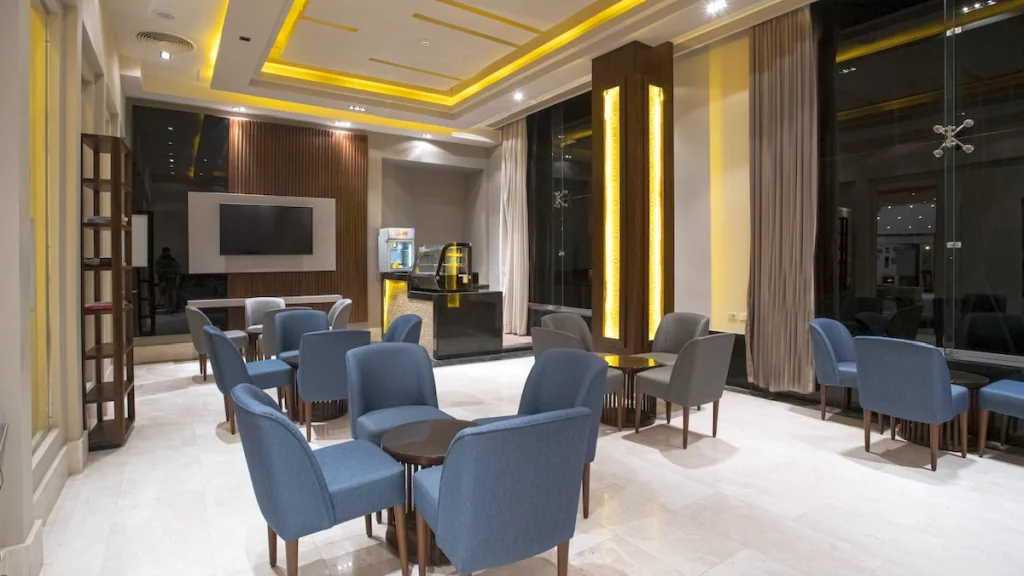 الفندق إيه أم سى رويال - الغردقة